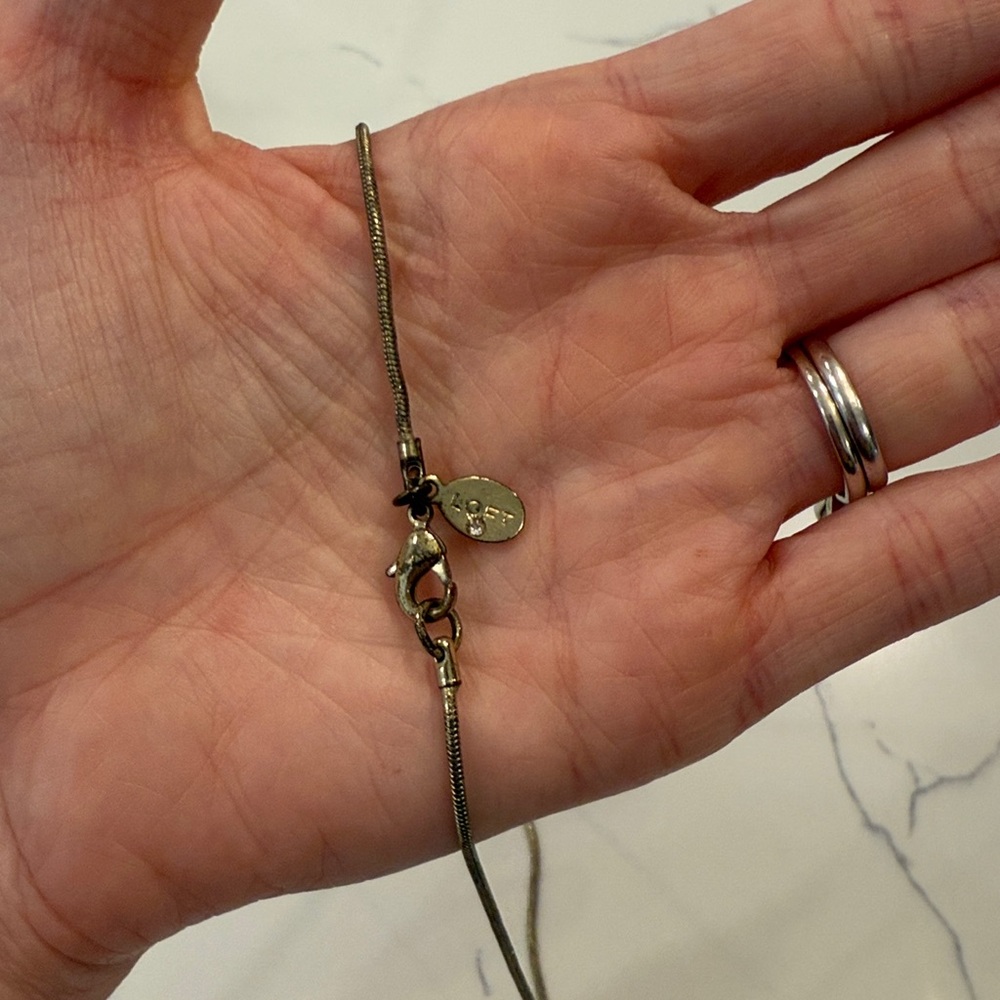 LOFT gold pendant tassel necklace - Picture 2 of 3
